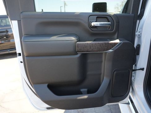 Used 2023 GMC Sierra 3500 Denali w/ Denali Ultimate Package AWD/4WD image 20