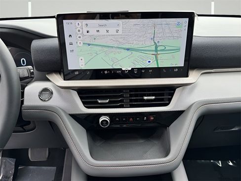 New 2025 Ford Explorer Active w/ Active Comfort Package image 7