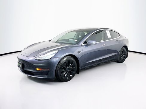 Used 2019 Tesla Model 3 Standard Range Plus RWD image 3