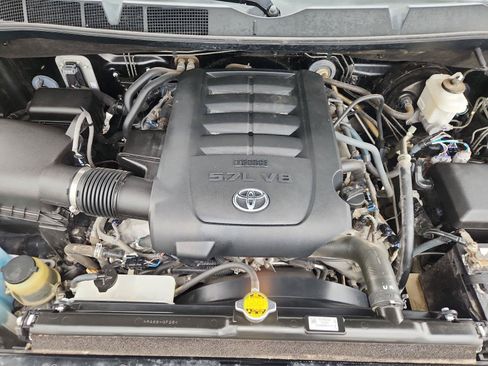 Used 2017 Toyota Tundra Platinum AWD/4WD image 30