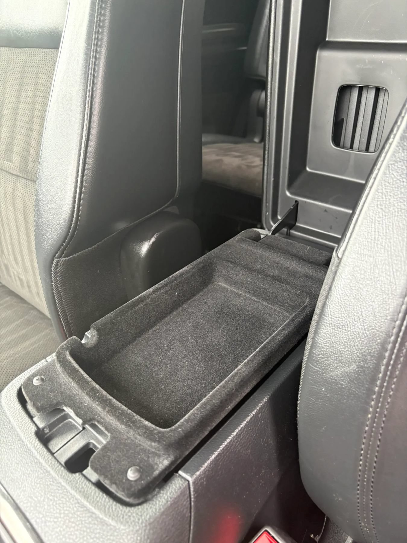 Used 2019 Dodge Durango GT AWD/4WD image 24
