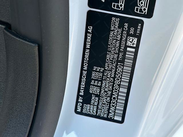 Used 2023 BMW 230i xDrive Coupe AWD/4WD image 31