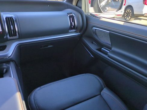 New 2025 Ford Expedition Tremor image 17