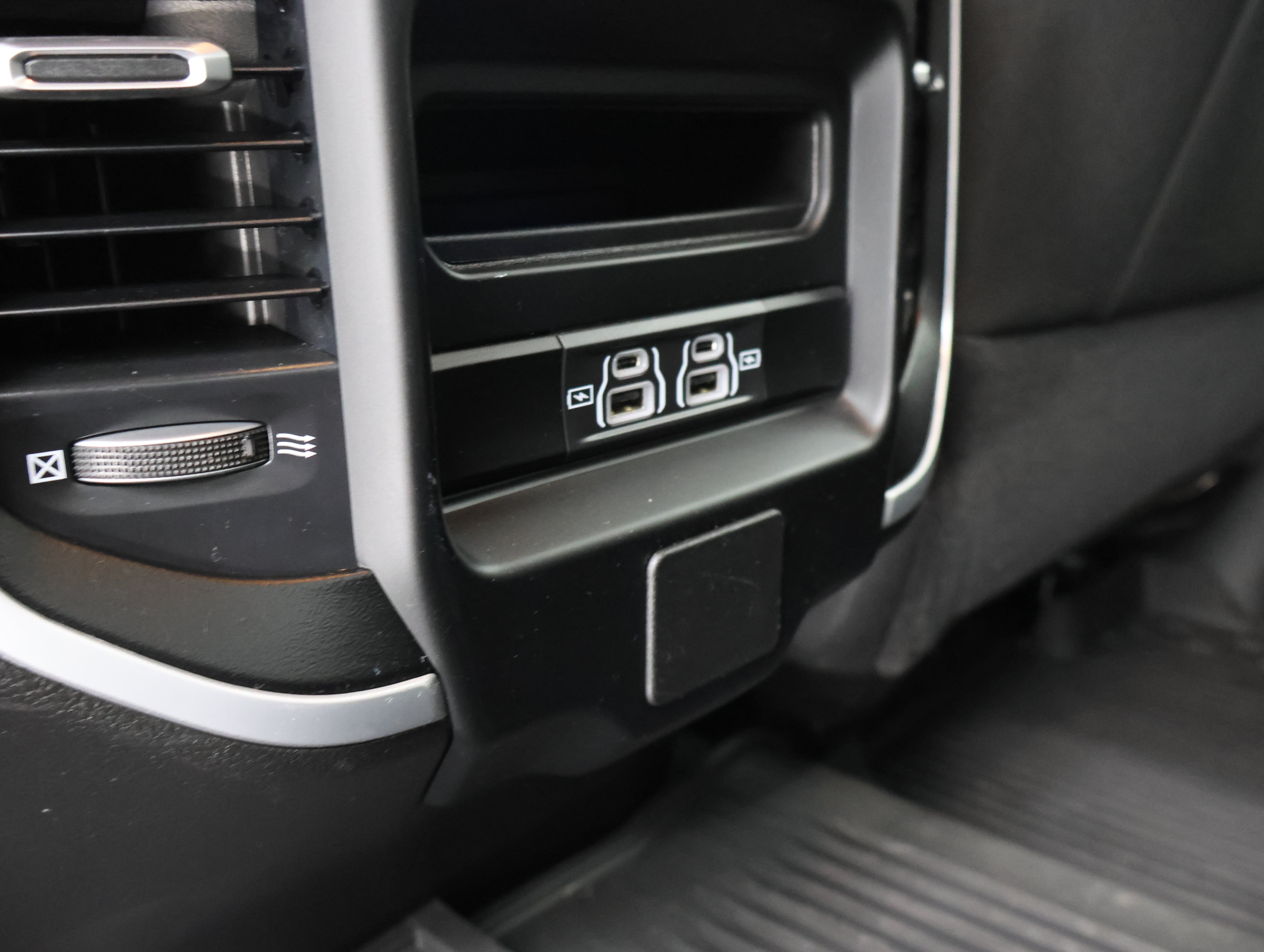 Used 2023 RAM 2500 Big Horn w/ Level 2 Equipment Group AWD/4WD image 40