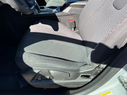 Used 2013 Chevrolet Equinox LS AWD/4WD image 14