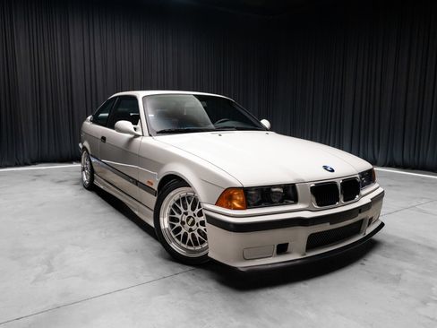 Used 1998 BMW M3 Coupe RWD image 9