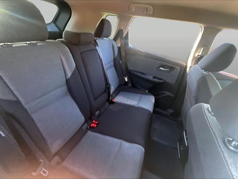 Used 2022 Nissan Rogue SV FWD image 19