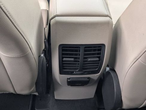 Certified 2018 Ford Escape Titanium w/ Ford Safe & Smart Package FWD image 24
