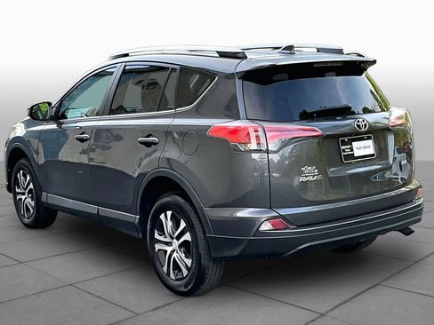 Used 2018 Toyota RAV4 LE image 12