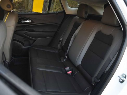 New 2026 Chevrolet Trax ACTIV w/ Sunroof Package image 13