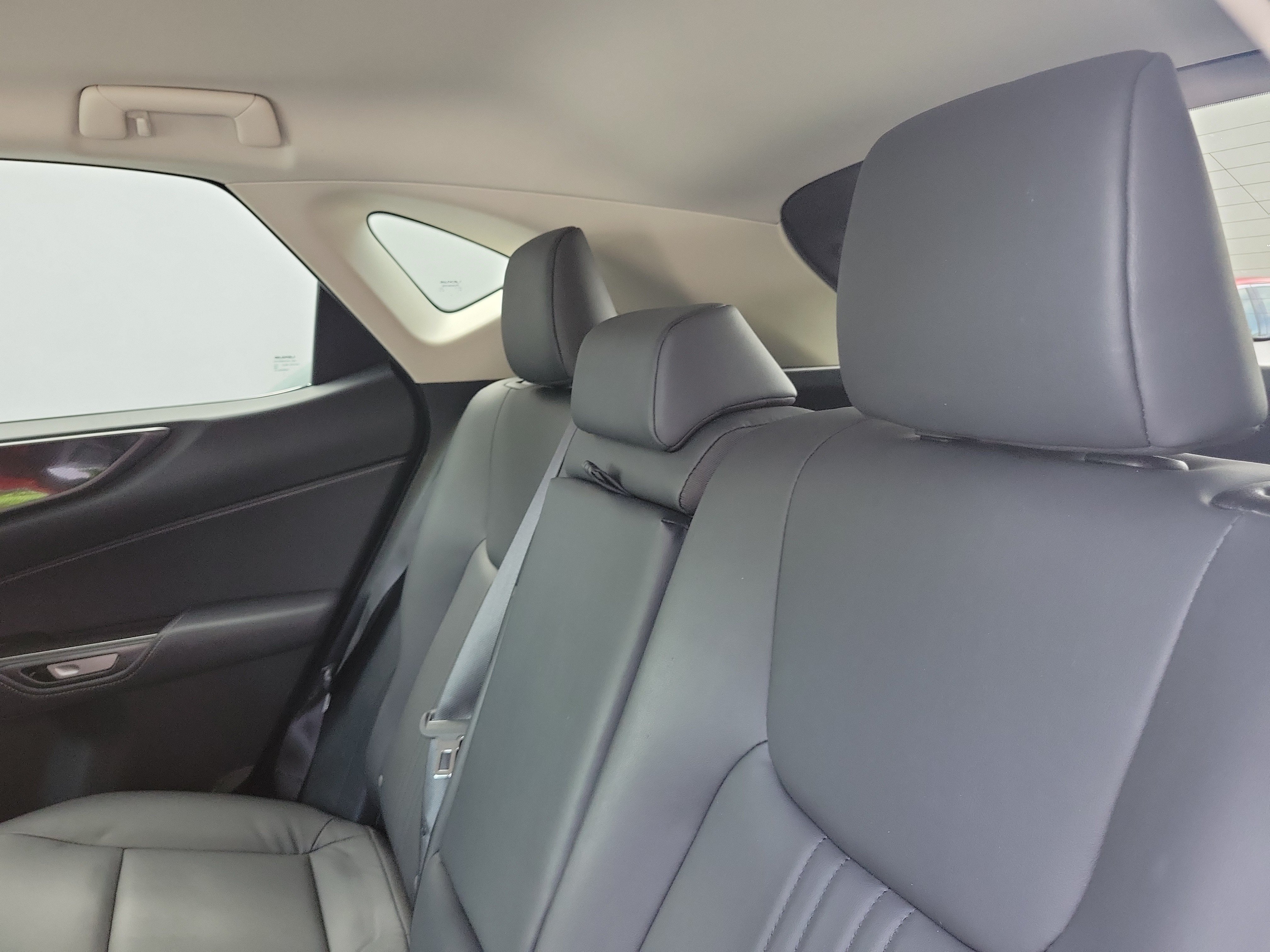 Used 2025 Lexus NX 250 FWD w/ Towing Package (2000 Lbs) image 12