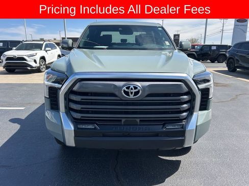 Used 2025 Toyota Tundra Limited AWD/4WD image 23