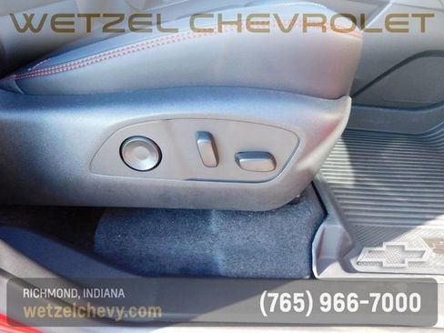 New 2026 Chevrolet Traverse RS w/ LPO, Floor Liner Package AWD/4WD image 18