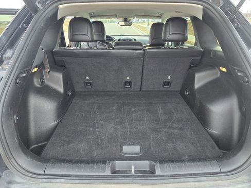 Used 2021 Jeep Cherokee Trailhawk w/ Technology Group image 30