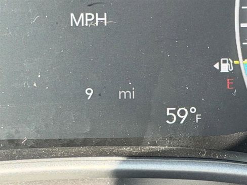 New 2026 Chrysler Pacifica Select w/ S Appearance Package image 23