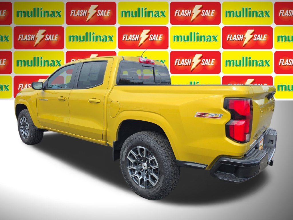 Used 2023 Chevrolet Colorado Z71 w/ Z71 Convenience Package 2 AWD/4WD image 11