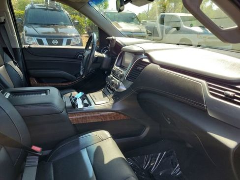 Used 2020 Chevrolet Tahoe Premier AWD/4WD image 32