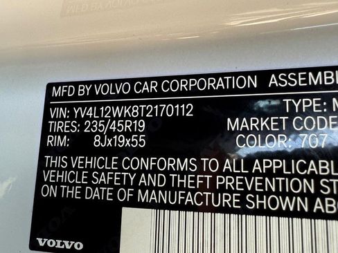 New 2026 Volvo V60 B5 Cross Country Plus w/ Climate Package image 17