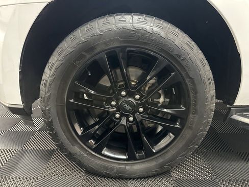 Used 2022 Ford Expedition Max XLT image 44