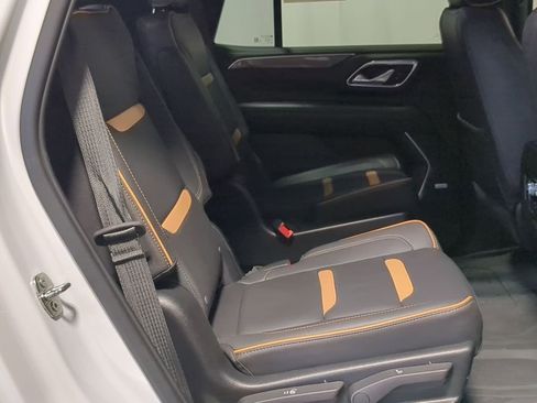 Used 2023 GMC Yukon AT4 w/ Technology Package AWD/4WD image 34