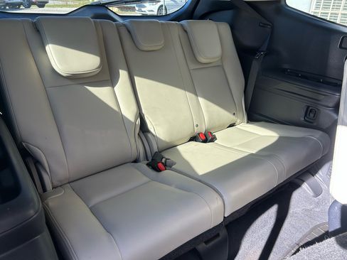 Used 2022 Subaru Ascent Limited image 15