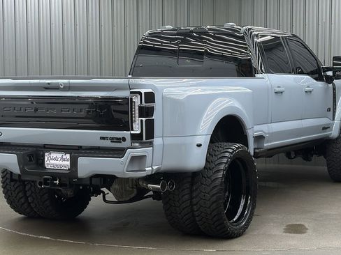 Used 2026 Ford F450 Platinum w/ FX4 Off-Road Package AWD/4WD image 5