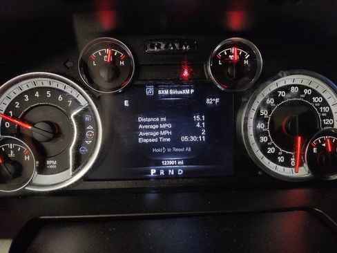 Used 2018 RAM 1500 Big Horn RWD image 23