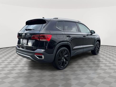 Used 2023 Volkswagen Taos SE w/ Black Wheel Package AWD/4WD image 9