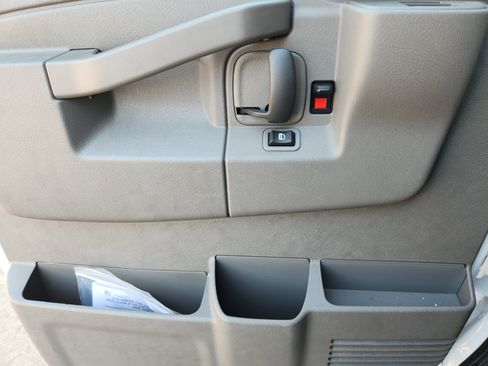 New 2025 Chevrolet Express 3500 w/ Power Convenience Package image 24