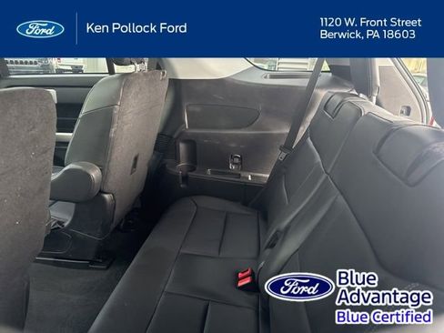 Certified 2022 Ford Explorer XLT w/ Equipment Group 202A AWD/4WD image 41