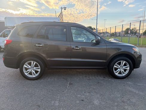 Used 2011 Hyundai Santa Fe Limited AWD/4WD image 7