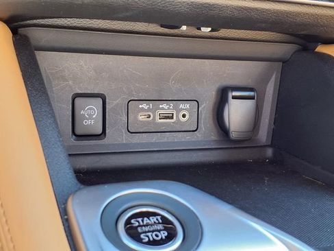 Used 2025 Nissan Sentra SV w/ SV Premium Package FWD image 8