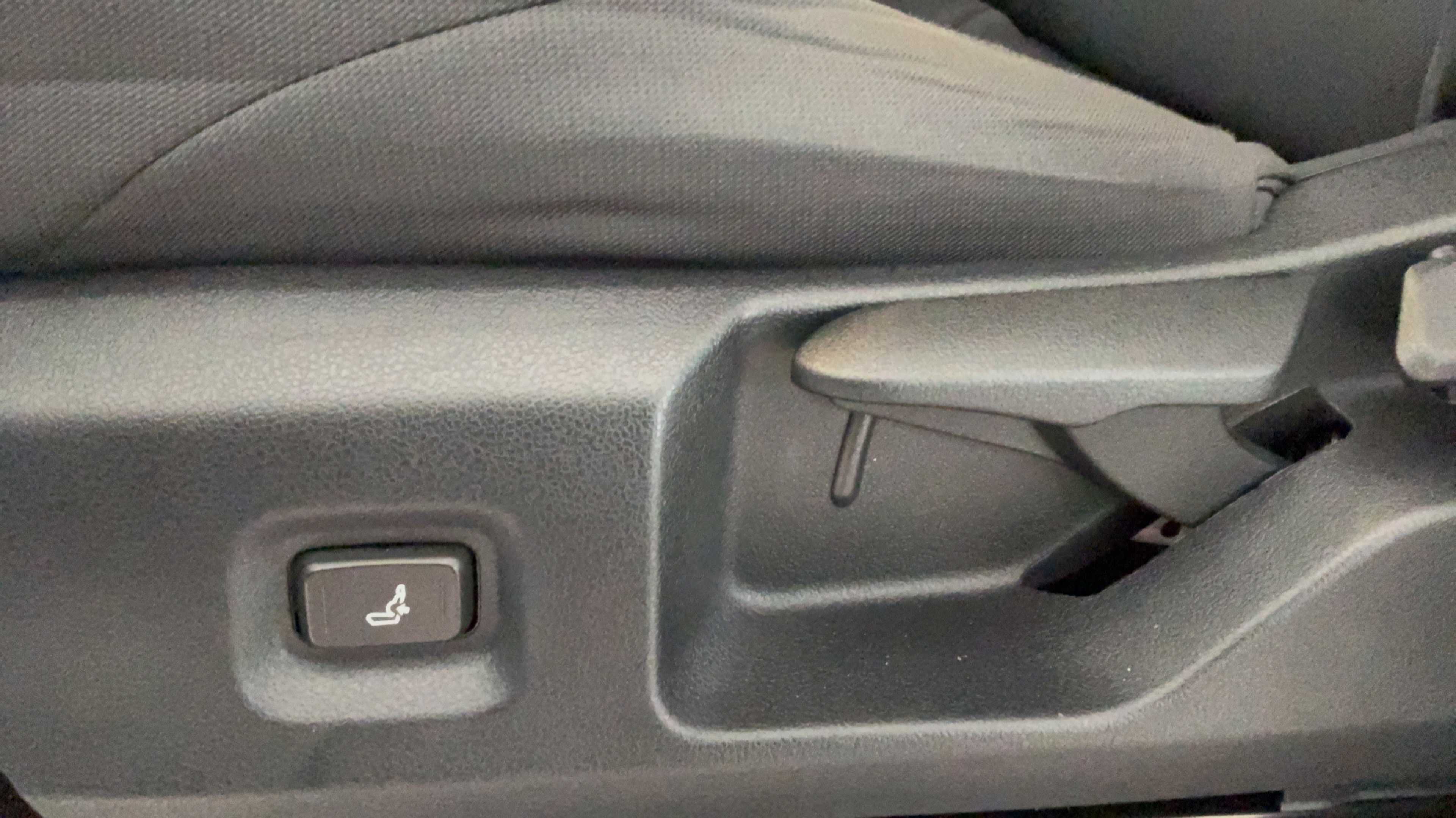 Certified 2024 Toyota Tacoma SR RWD image 21
