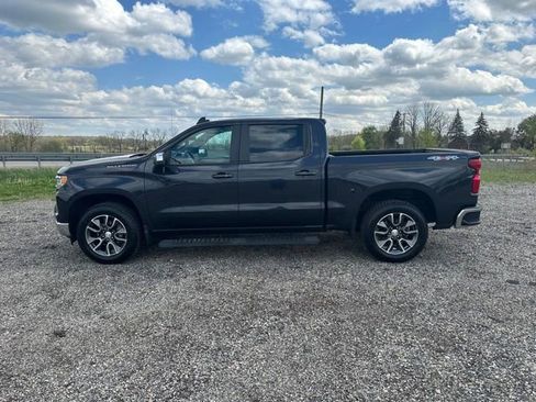 Used 2024 Chevrolet Silverado 1500 LT AWD/4WD image 3