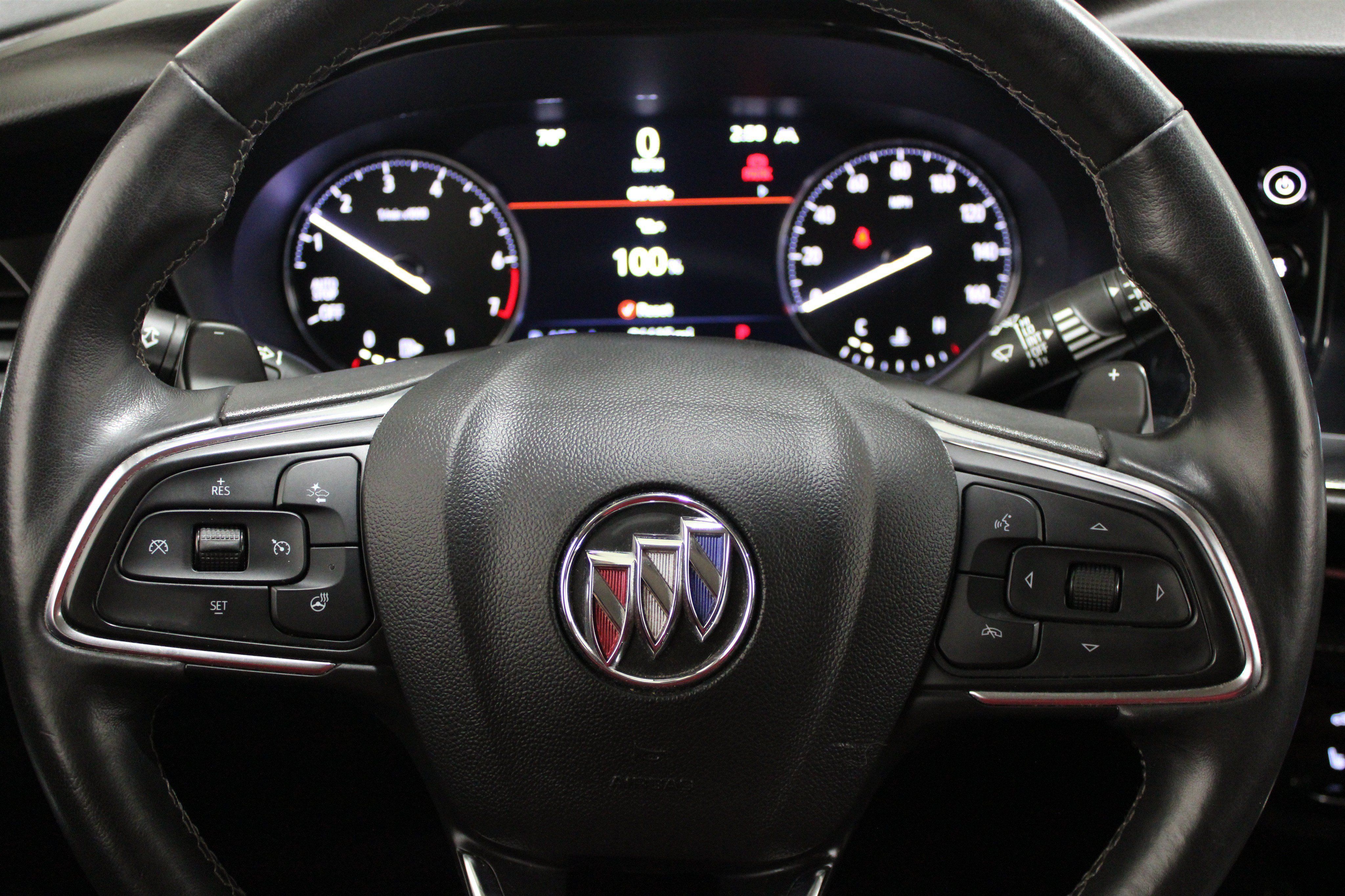 Used 2023 Buick Envision Essence FWD image 3