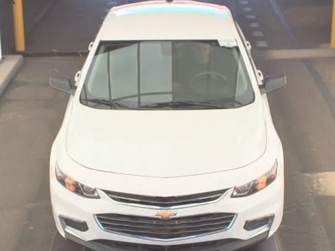 Used 2016 Chevrolet Malibu LS FWD image 2