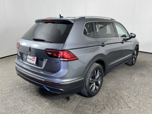 Used 2022 Volkswagen Tiguan SE image 8