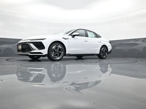 Certified 2026 Hyundai Sonata SEL FWD image 21