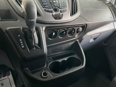 Used 2017 Ford Transit 150 XL image 32