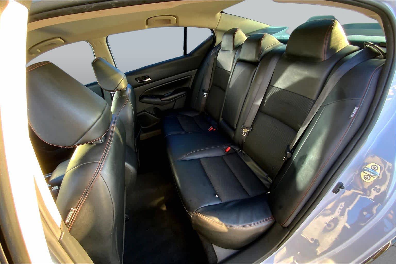 Used 2024 Nissan Altima 2.5 SR FWD image 18