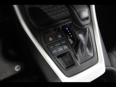 Used 2023 Toyota RAV4 XLE w/ Convenience Package image 16