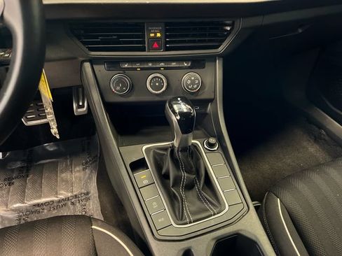 Certified 2024 Volkswagen Jetta Sport FWD image 27