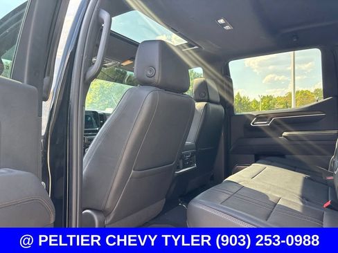 Used 2023 Chevrolet Silverado 1500 High Country w/ Technology Package AWD/4WD image 21