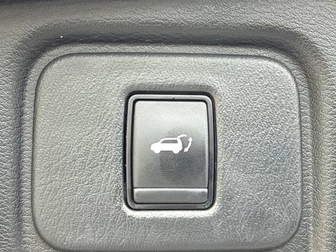 Used 2019 Nissan Murano Platinum FWD image 19