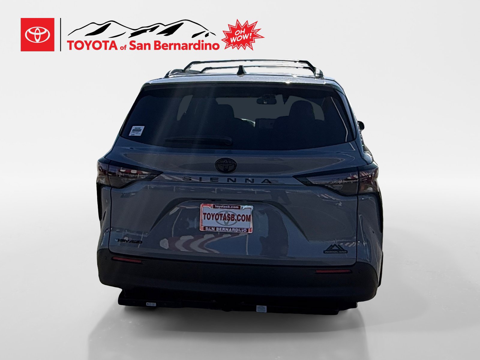 New 2026 Toyota Sienna XLE Woodland Edition AWD/4WD image 4