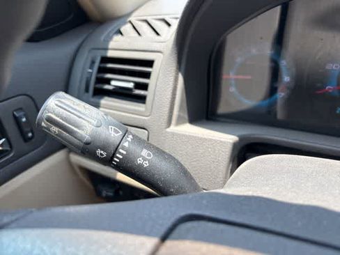 Used 2012 Ford Fusion SE FWD image 16