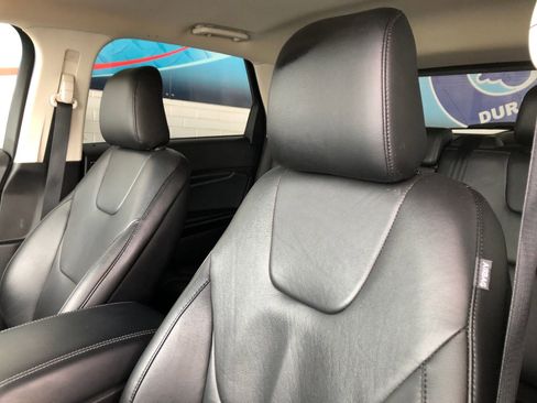 Used 2020 Ford Edge Titanium w/ Class II Trailer Tow Package image 21