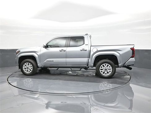New 2025 Toyota Tacoma SR5 image 5