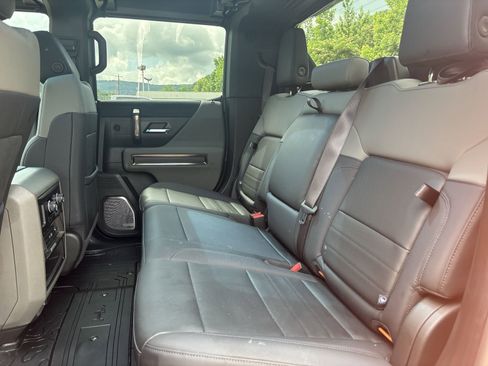 Used 2024 GMC Hummer EV 2X w/ LPO, Illumination Package AWD/4WD image 22