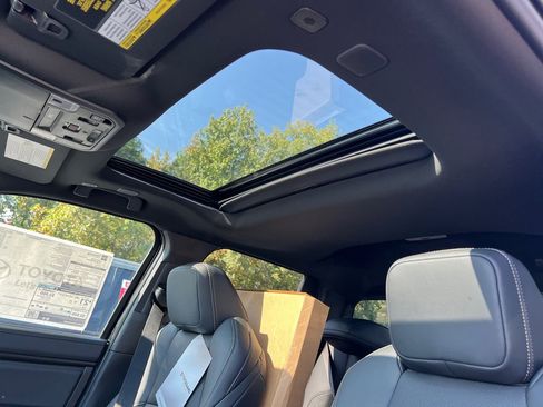 New 2025 Toyota Tacoma Limited AWD/4WD image 32